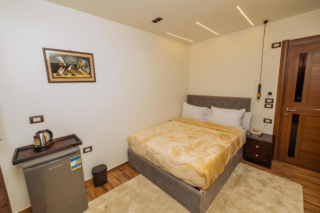 White Pyramids Inn Nazlet el Simman Экстерьер фото