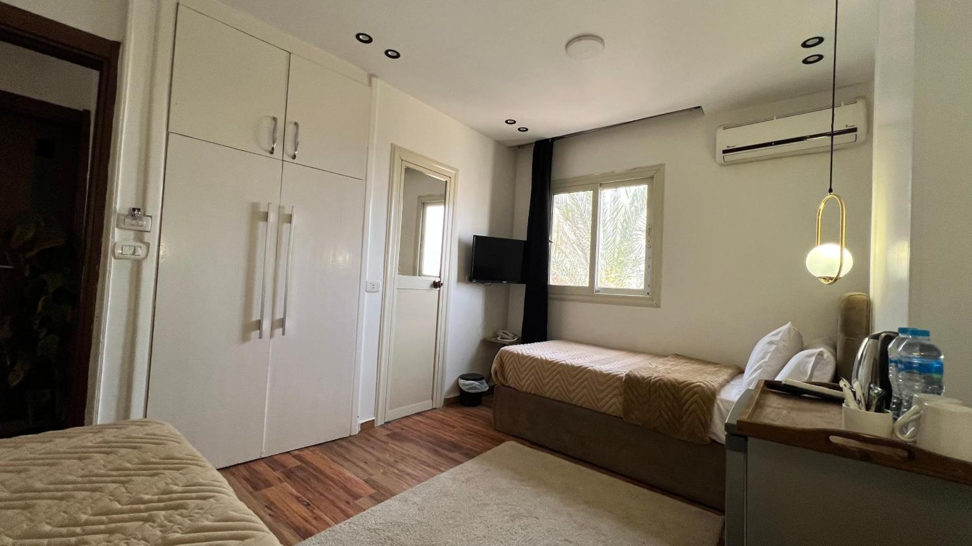 White Pyramids Inn Nazlet el Simman Экстерьер фото