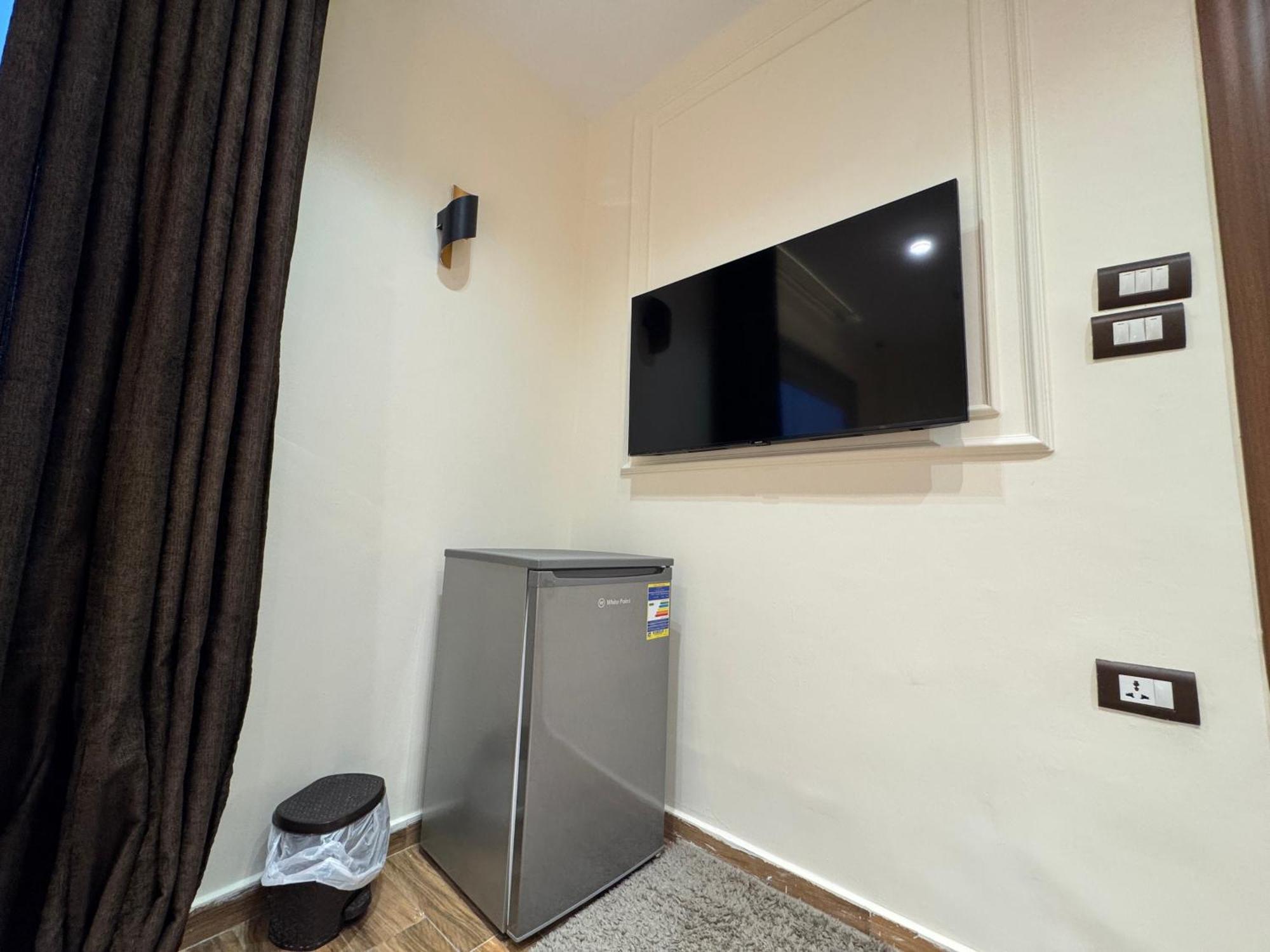 White Pyramids Inn Nazlet el Simman Экстерьер фото