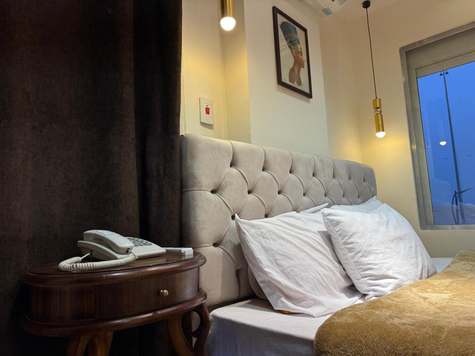 White Pyramids Inn Nazlet el Simman Экстерьер фото